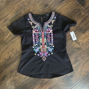 NWT Calessa Boho Floral Southwestern Embroidered Top Shirt Small Ruffle Sleeve